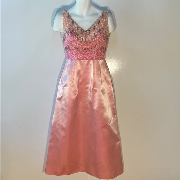 Source Unknown Dresses & Skirts - Vintage Pink Formal Gown Sequin Bodice Old Hollywood Prom Mother of the Bride